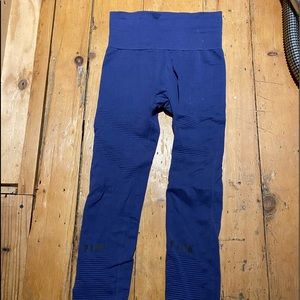 PINK workout leggings!